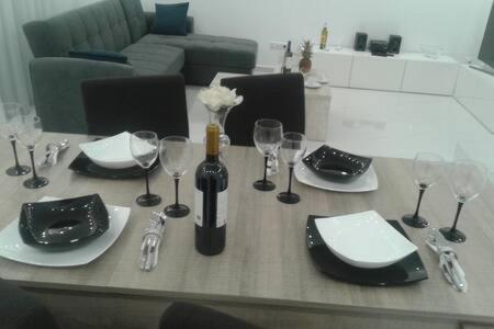 Despina'S Luxury Apt Downtown كاندية المظهر الخارجي الصورة